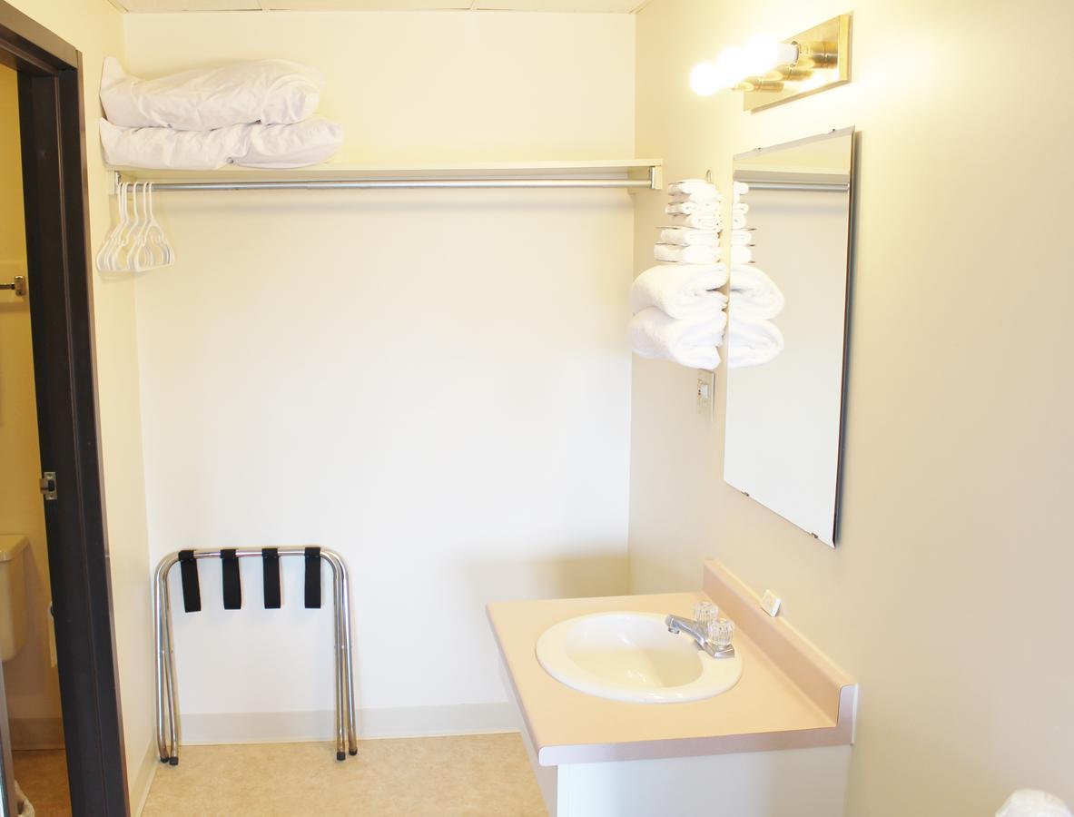 Otter Creek Inn 亚历山德里亚贝 外观 照片