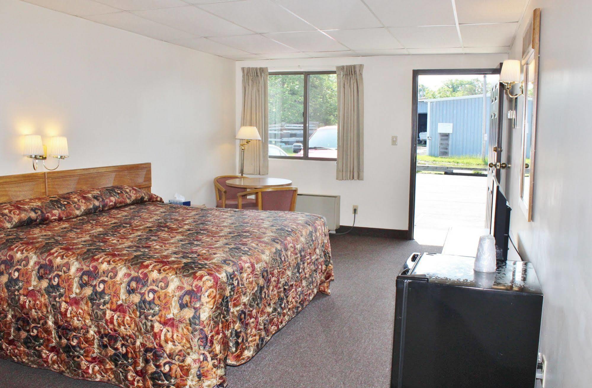 Otter Creek Inn 亚历山德里亚贝 外观 照片